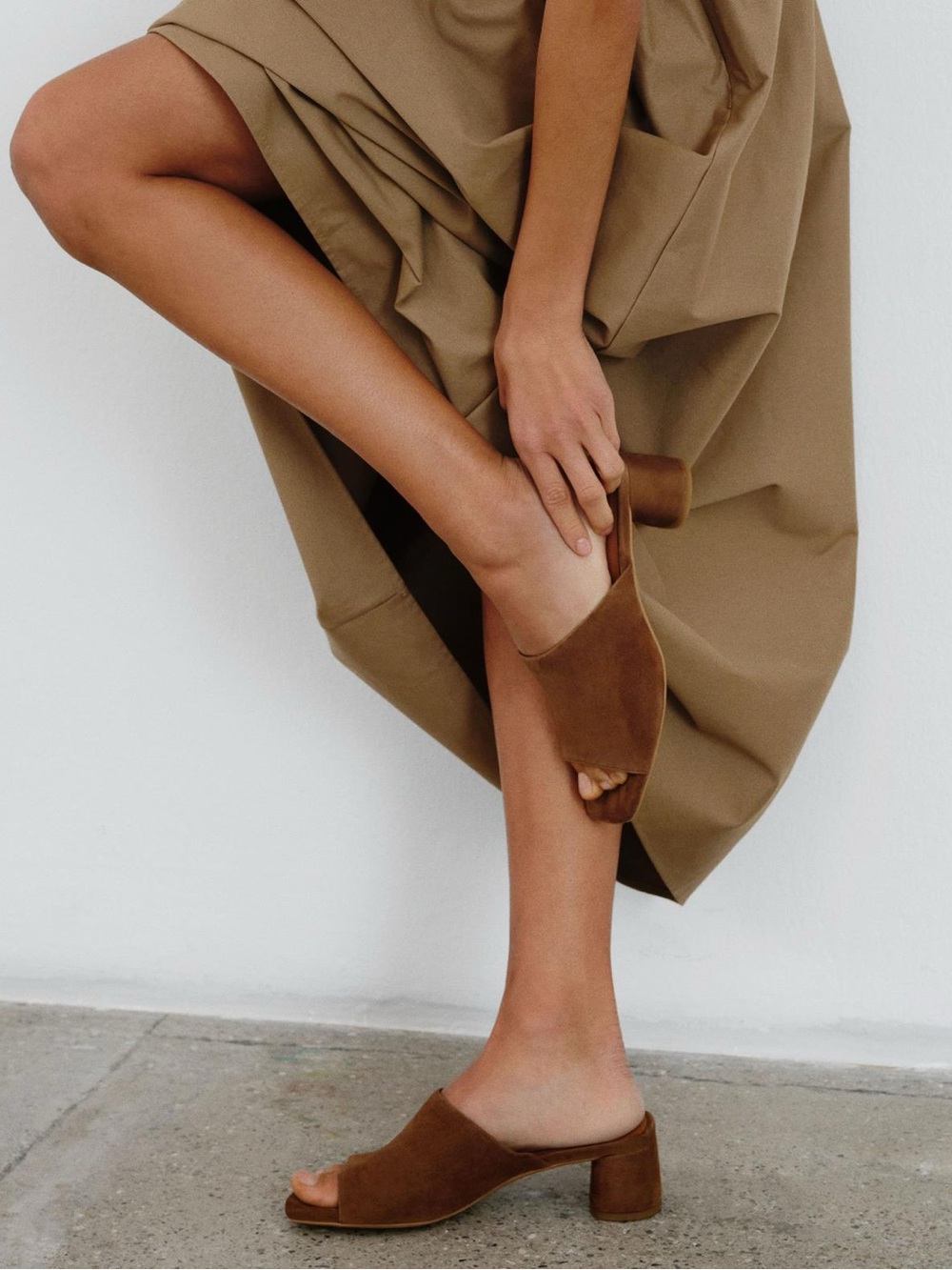 Vagabond Brown Suede Block-Heel Mules